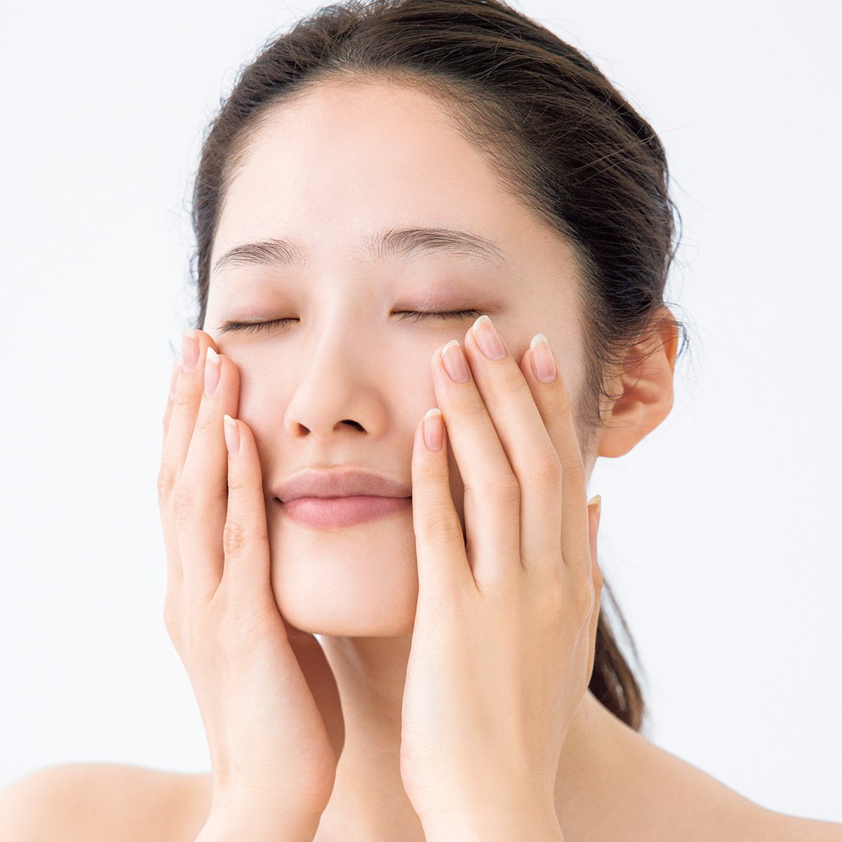 飛び出し角栓＆毛穴落ち「毛穴くずれ」には、角栓除去＆毛穴塞ぎ｜美的GRAND