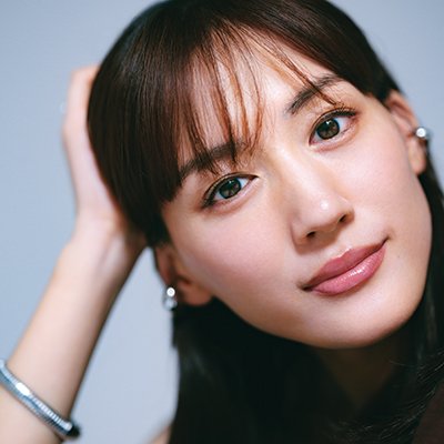 綾瀬はるかさん「冷え症なので、体を温めることは年中意識しています