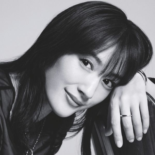 綾瀬はるかさん『美的GRAND秋号』表紙スペシャルインタビュー｜美的