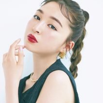 【結婚式お呼ばれヘア】手早くアレンジで差をつけるポイントは？ 最旬ヘアアレンジ5選