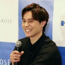髙橋藍選手がコーセー主催のファンミーティングに登場！23歳の誕生日をサプライズでお祝い