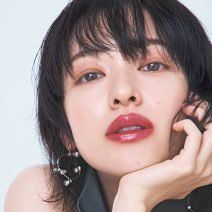 薄膜のマットリップを塗り重ねて、媚びないエロさの“むっちり分厚めリップ”に♡