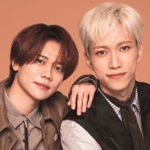 池﨑理人×藤牧京介（INI）は意外とレア！？ 『美的』12月号で肩組み仲良しショットを披露