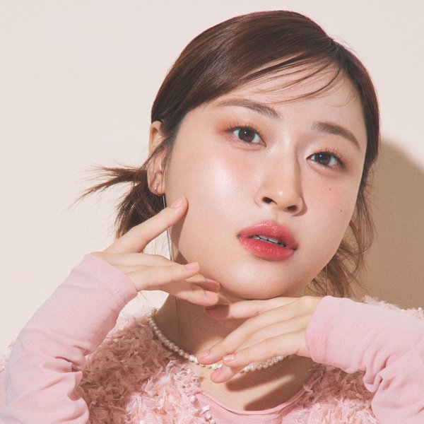 丸山 礼さんが、ウォン・ジョンヨ先生の“スゴ腕韓国メイク”で大変身！ 『美的』12月号で誰これ！？ な撮り下ろし