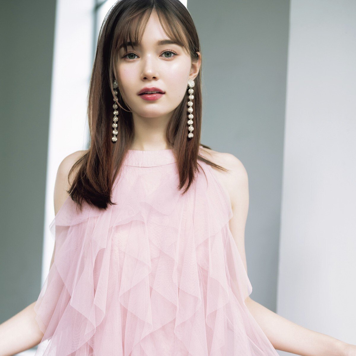 マーシュ彩さん「肌に負担をかけない潤いケアを日頃から意識」｜私の潤いチャージ必勝法