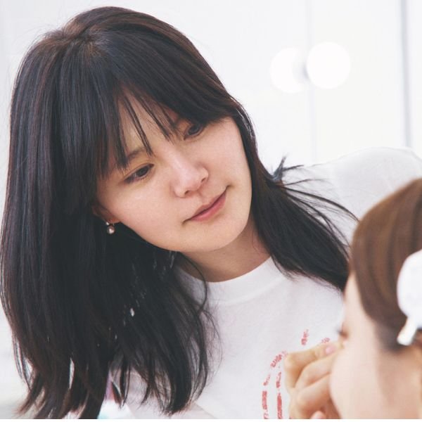 TWICEのモモやサナを手掛ける人気H&Mウォン・ジョンヨ先生が『美的』初登場！ 寄せられた質問に回答♡