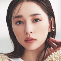 桜井日奈子さんがダークベージュのアイシャドウでナチュラルに美人度を格上げ♡｜ヘアメイク中山友恵さんが提案