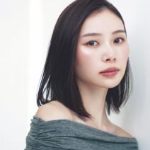 朝日奈央さんがシェーディング＆チーク使いの遠心顔メイクで抜け感美人に変身♡｜H&M岡田知子さん発