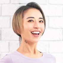 【動画あり】1日数分の“締めトレ”でおなかペタンコの理想の美ボディに♡｜お酒大好きトレーナー・めぐ先生が実演