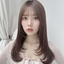 面長さんにも！たっぷりレイヤーの韓国風甘めロング｜最旬ヘアカタログ