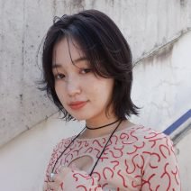 輪郭カバーにも！ふんわり軽やかなワンランク上の外ハネボブ｜最旬ヘアカタログ