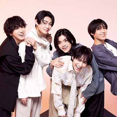話題のボーイズグループ「WILD BLUE」に8個のクエスチョン♪ チェキのプレゼントもお見逃しなく♡