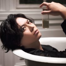 加藤シゲアキさん「毎日の入浴が欠かせない程、お風呂好き。入浴剤にもこだわります」【NEWSな美意識 Vol.110】