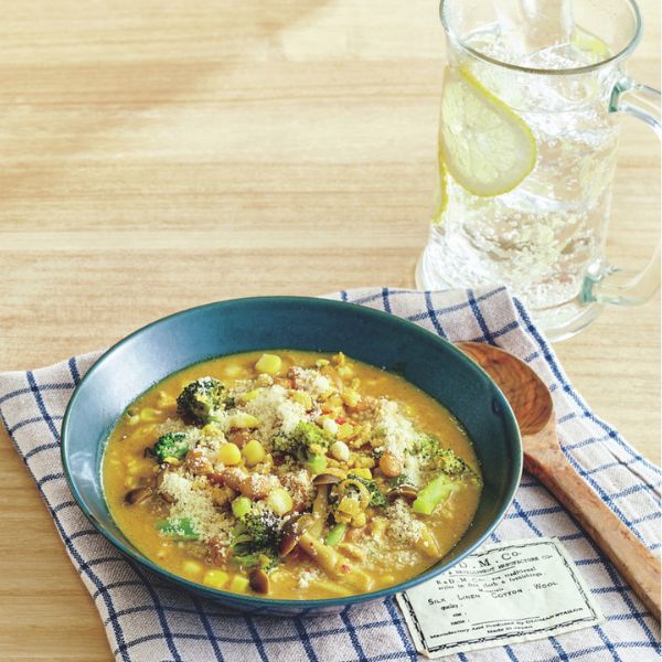 お酒を飲んでも太らないダイエットレシピ｜レモンサワーとマリアージュ♡ 「野菜いっぱいのカレー豆乳スープ」