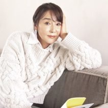 「美しい日本語に触れたくて、“原文チャレンジ”中！」｜仕事と美容、そして人生。浅野ゆう子「待てば、甘露。」#05
