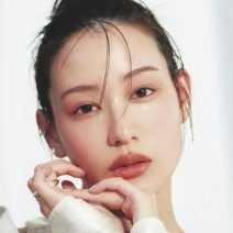 【春メイク】ピンク×なじみ色のレイヤードで“目が腫れぼったく見える”お悩みを解決！｜ヘア＆メイク林 由香里さん発