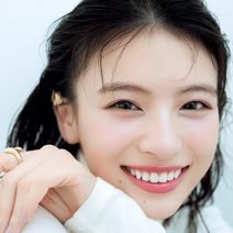 出口夏希さん×H&M 福岡玲衣さん｜ほんのりパープルみを仕込んで透明感あふれる春を先取り♡