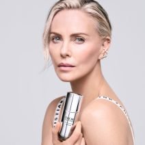 シャーリーズ・セロンがディオールのスキンケア「カプチュール」のインターナショナル アンバサダーに就任