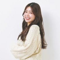 前髪は作りたくないけどイメチェンしたい！ ちょこっとカットで顔周りに変化を♪