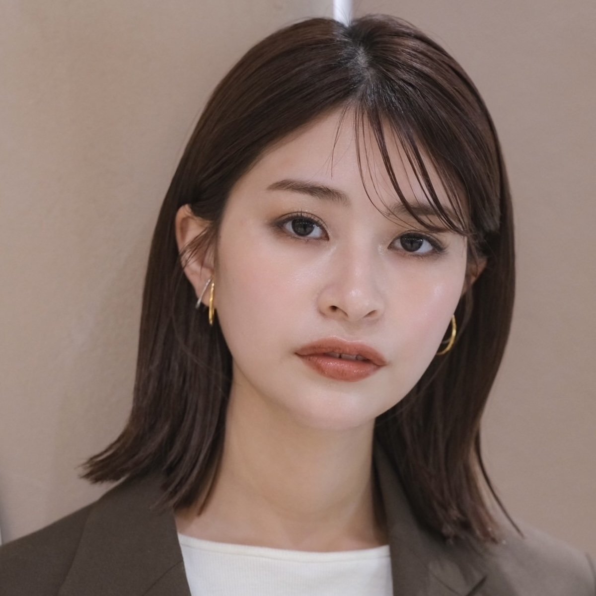 シンプルなのに大人かわいい！『ミディ』ヘアがトレンド♡｜最旬ヘアランキングTOP5【2024.1月】