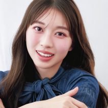 牧野真莉愛さん×夢月さん｜大人でも浮かない上品ベージュピンクメイク♡