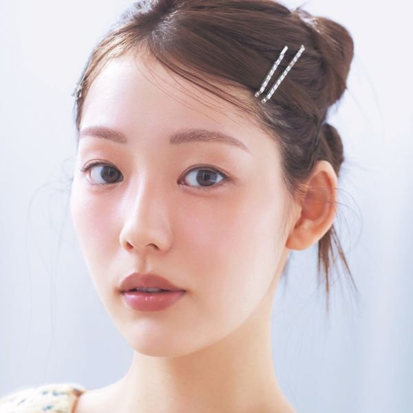 あか抜け印象のカギは、眉！ 人気ヘアメイクの愛用アイテムを大公開