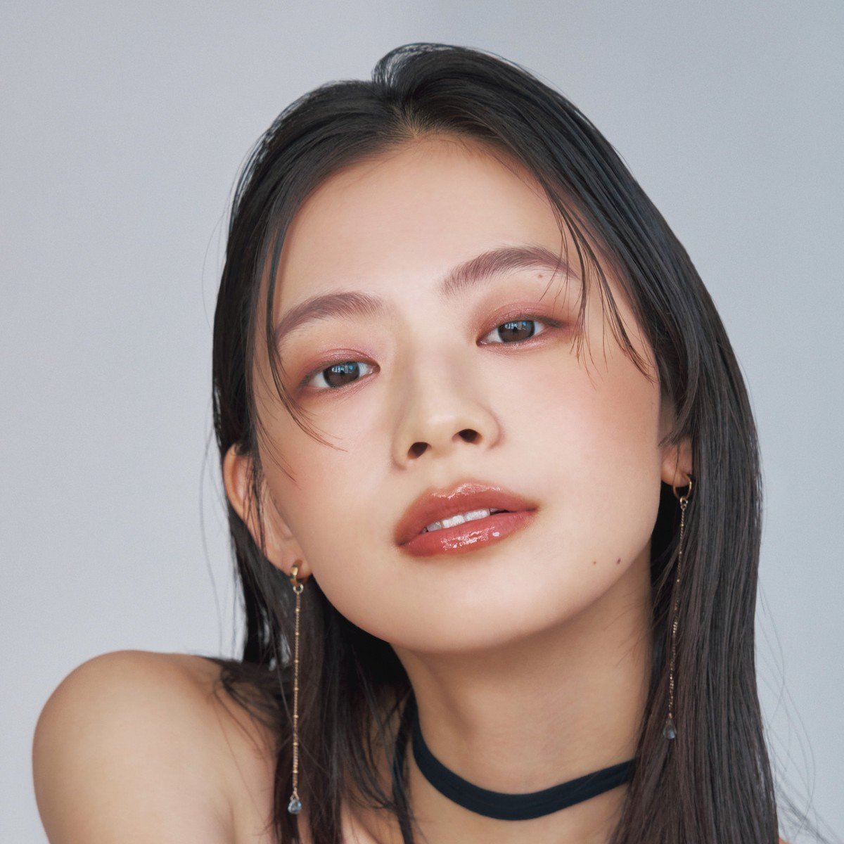SUQQUのパール入りツヤベージュチークで上品な愛されフェースに♡