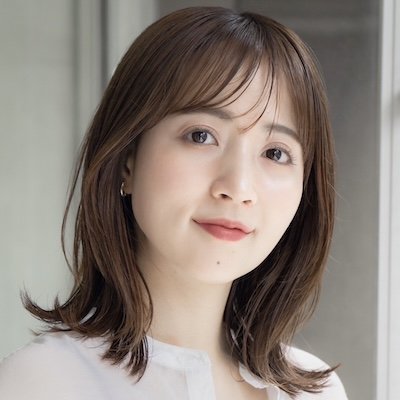 結べる長さが嬉しい！仕事シーンにもぴったりな時短レイヤーミディ｜最旬ヘアカタログ