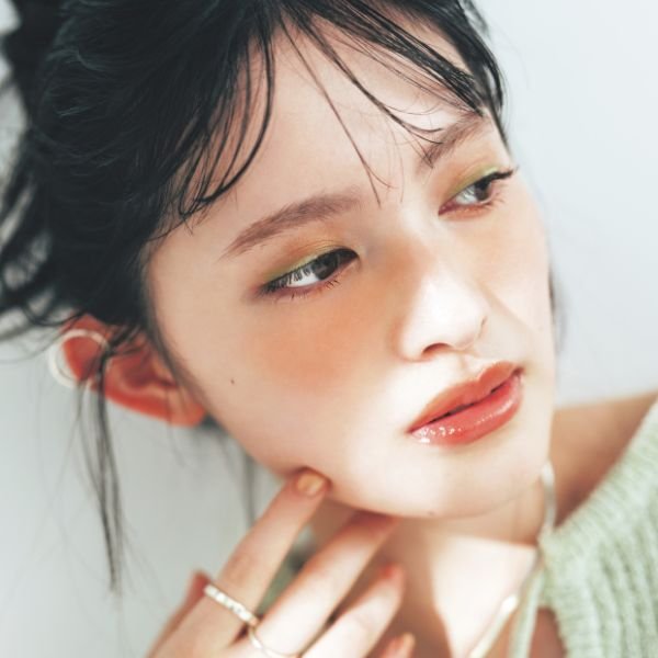 【2025最旬夏メイク】ルナソルのミントシャドウで爽やかなムードを演出♡