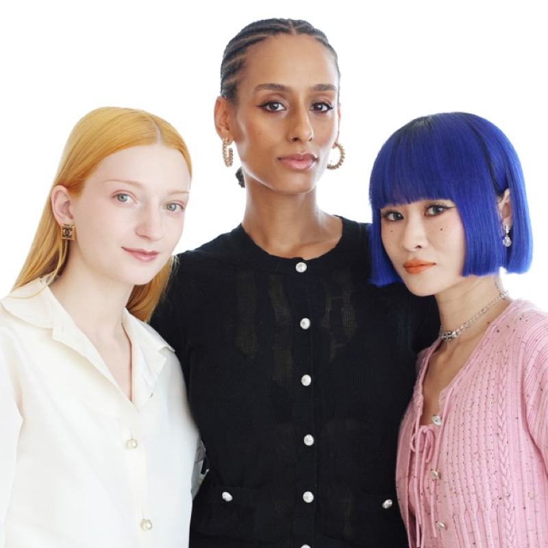 「色」で魅せるシャネルの革新。始動からまもなく3年、『コメット コレクティヴ』の3人が彩る「今」