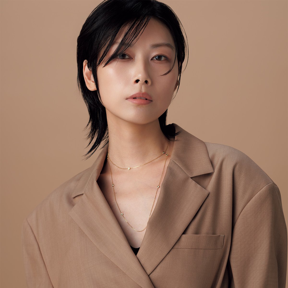 河北裕介さん、大人のベースメイク、どうしたら経年美化できますか？「&be」の進化したUVミルクが付録に登場。【美的GRAND秋号・通常版付録】｜美的GRAND