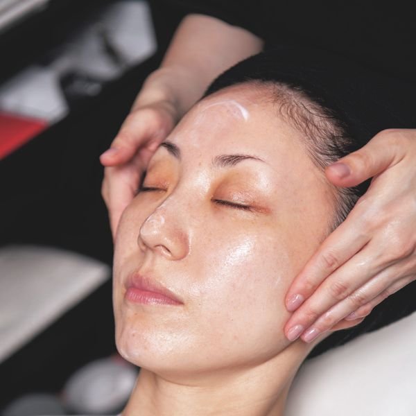 「エスト スキン アスリートジム」で自分の肌と向き合う！｜美的クラブメンバーが体験
