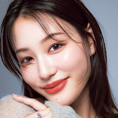 クール顔×イエベ・ブルベ】シルキーな赤リップでさらりと色気をまとう