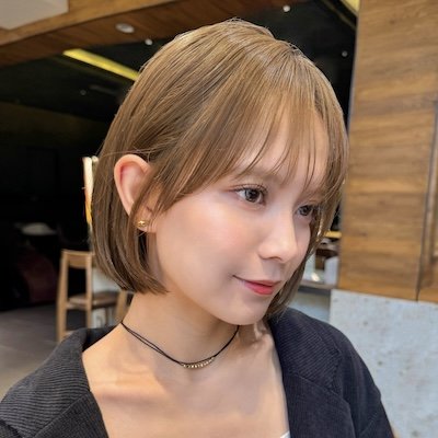 首元すっきり！丸みと透け感で大人印象なコンパクトボブ｜最旬ヘアカタログ