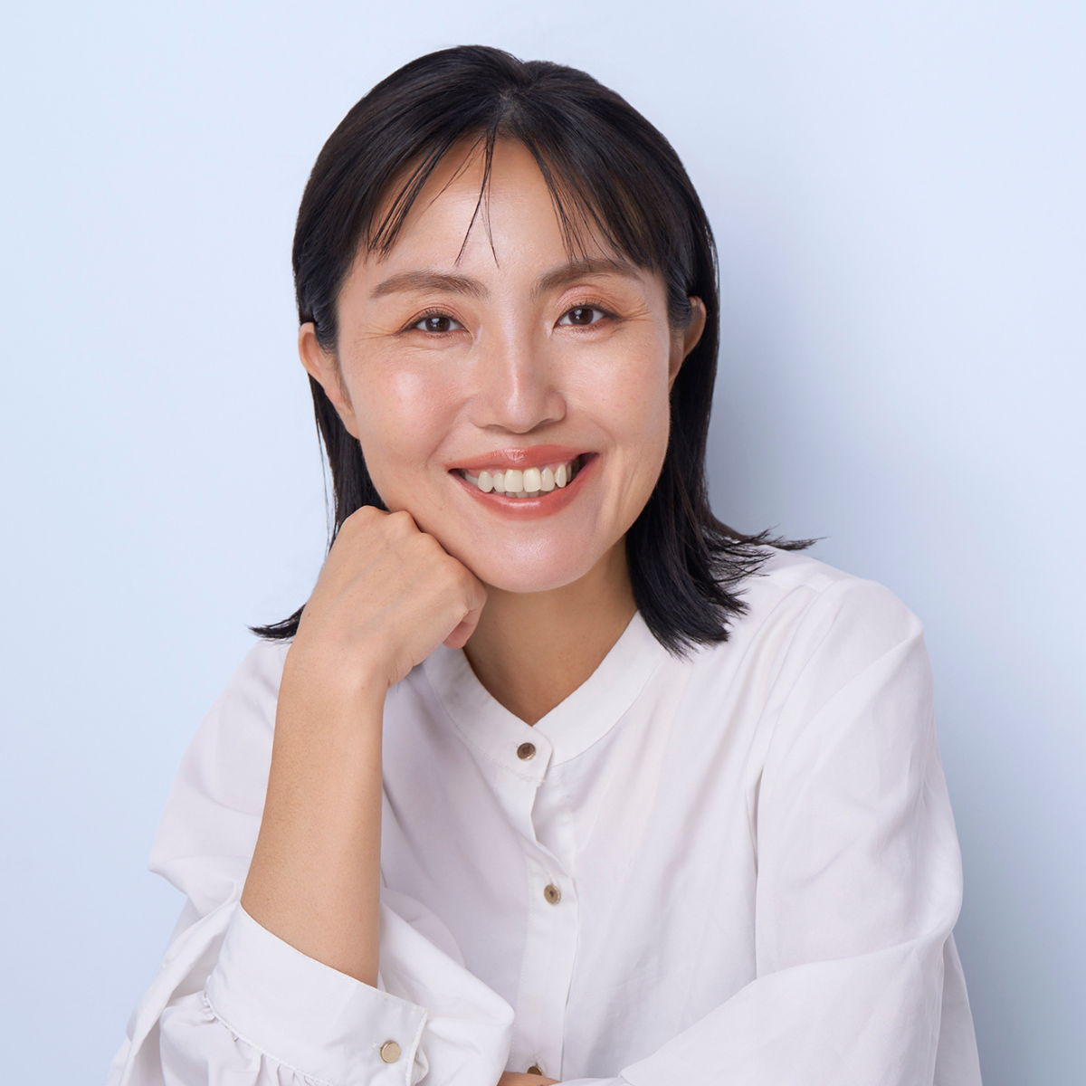 “引き算メイク”の落とし穴を解決！大人の目元バランス復活術｜yumiの大人メイク悩み解決塾 Vol.51