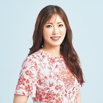 人気美容家・咲丘恵美さんが選んだ最新ベストコスメ、全20品全部見せます！【『美的』2026年間上半期ベストコスメ】