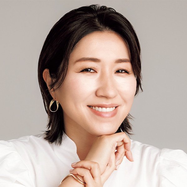 人気H＆M 長井かおりさんが選んだ最新ベストコスメ【メイク＆ベースメイク編】全部見せ！｜『美的』2026年間上半期ベストコスメ