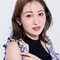ナチュラルに目元を盛るには？ H＆M長井かおりさんがベスコス受賞コスメでお悩みを解決