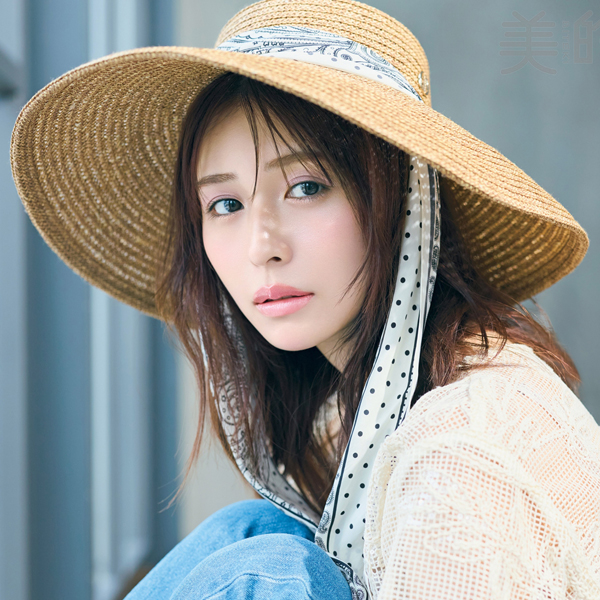 夏のおしゃれも小顔見えも、帽子メイクで叶える♡『美的』9月号に長濱ねるさんが登場