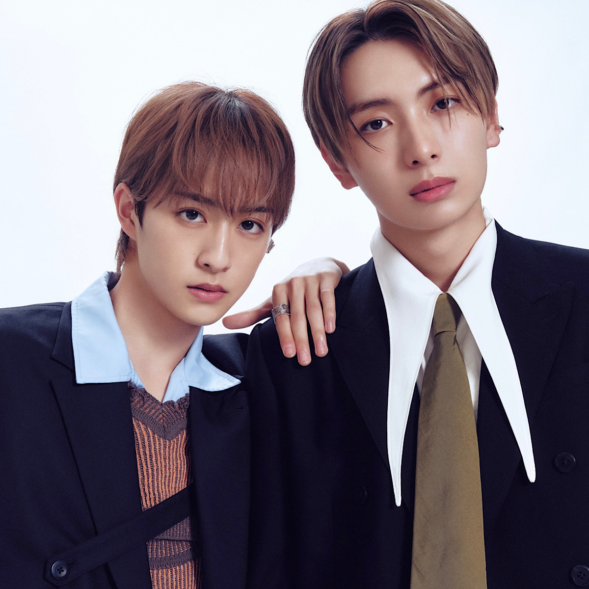 龍宮城・KEIGOさん＆冨田侑暉さんが美しすぎるケミで初登場♡EP『MOTTO』や気になるビューティ事情を深掘り！【写真11枚】
