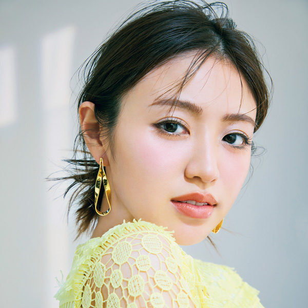 【真夏のメイク悩み】ファンデ、アイメイク、眉の崩れないテクをヘア＆メイク・長井かおりさんが解決＆提案！