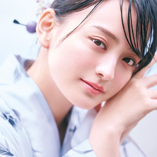 【浴衣メイク】夏の花火でココロを奪う大人メロメイク♡｜夏のデートメイクをH＆M 河北さんが提案