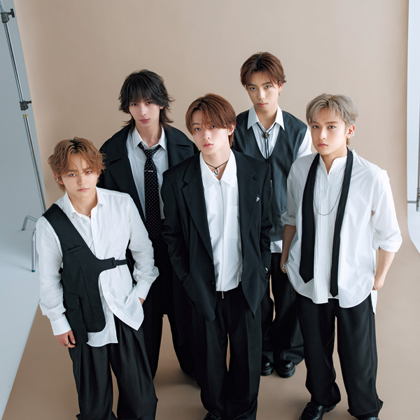 STARGLOWはこれからも新たな新境地へ。メンバー5人にスペシャルインタビュー♡