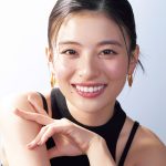 出口夏希さんの圧倒的透明感。その奥にある素顔とは？｜『美的』8月号表紙インタビュー