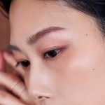 人気ヘア＆メイク発！真夏も消えないナチュラル耐久眉の描き方