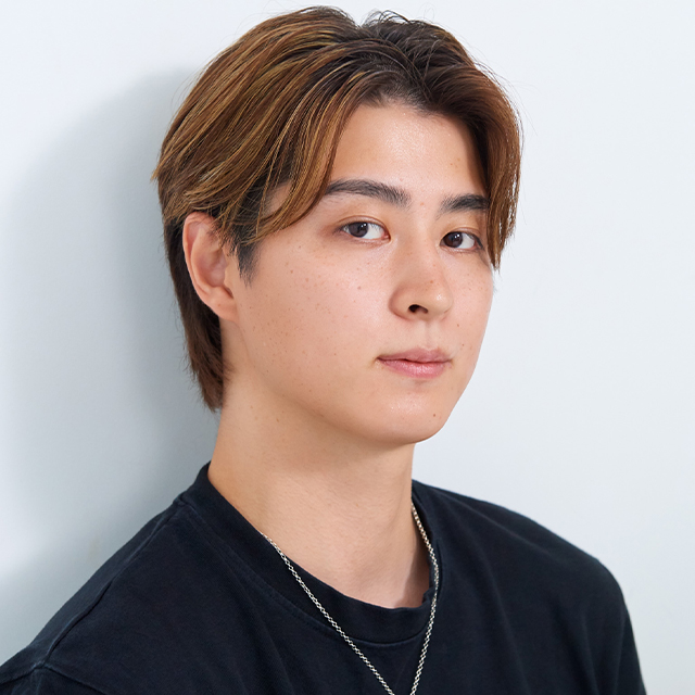 B.LEAGUEのイケメン兄弟・浅井修伍選手にリアル美容事情を聞いてみた｜「今年は美黒を目指します！」