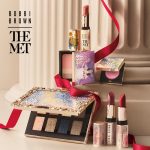 【ボビイ ブラウン×クリスマスコフレ2026】「The Met」とコラボの限定デザインが登場