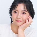 厚塗り感なく、きちんと感のあるツヤ肌に！ 大人のクッションファンデの使い方｜yumiの大人メイク悩み解決塾 Vol.57