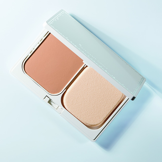 しみ・そばかすをしっかりカバーして、皮脂にも強い