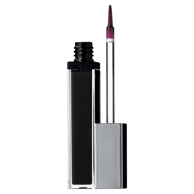 唇にのせると色が変化！パルファム ジバンシイ グロス・レヴェラトゥール